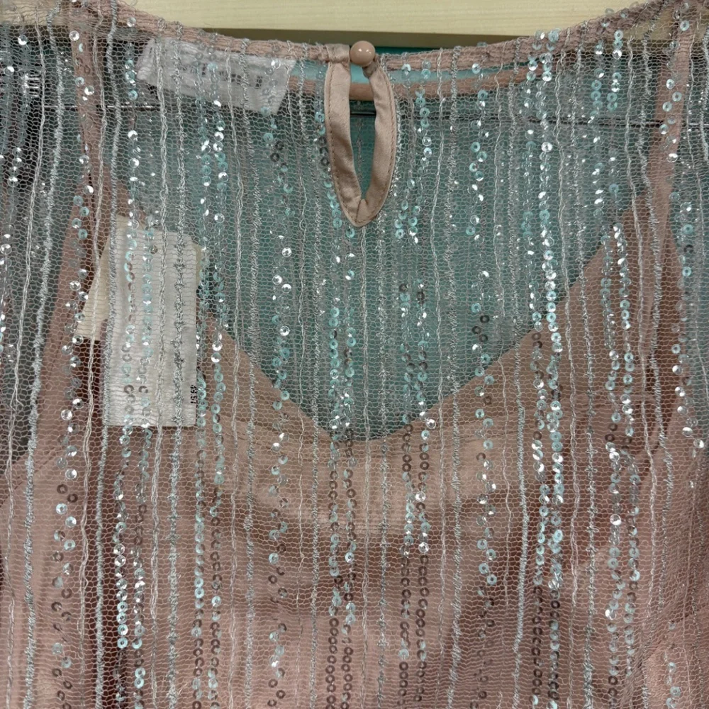 line & dot sequin long sleeve top in light pink size M